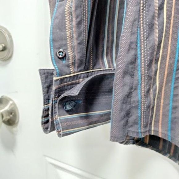 Kuhlman Stripped Button Down Size 41 - Picture 4 of 7